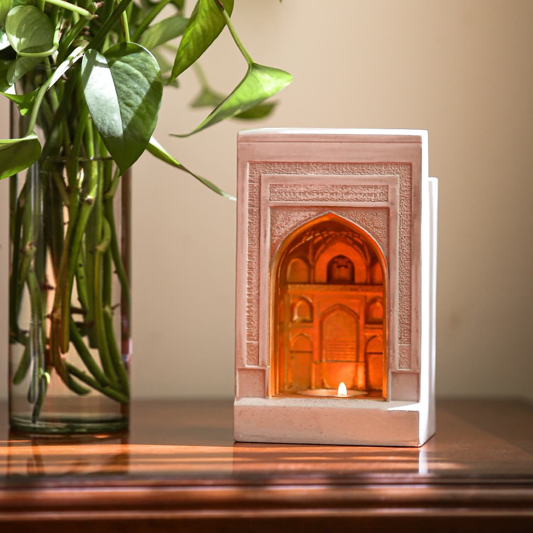 طاق ایوان طلا