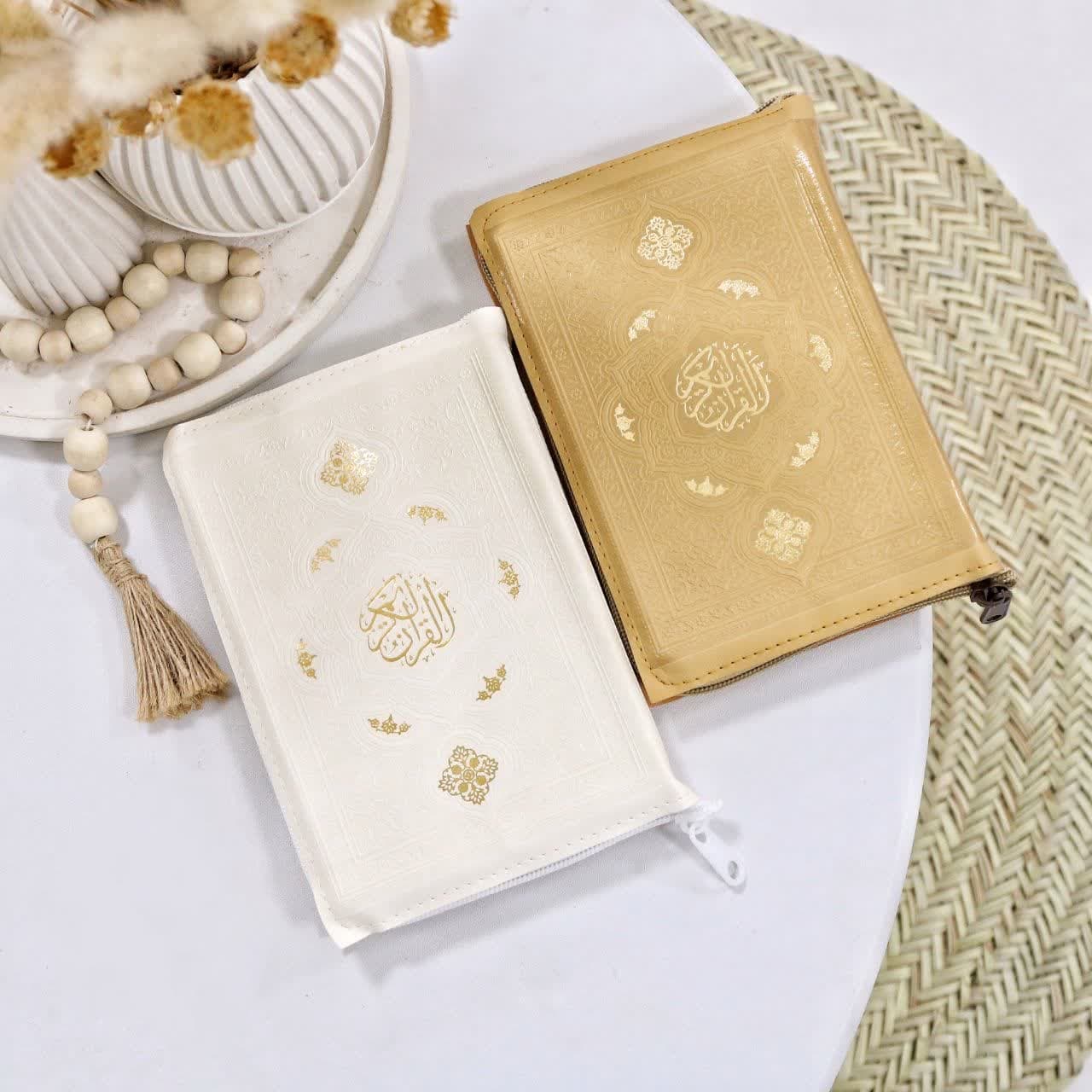 قرآن کیفی زیپی سایز جیبی 